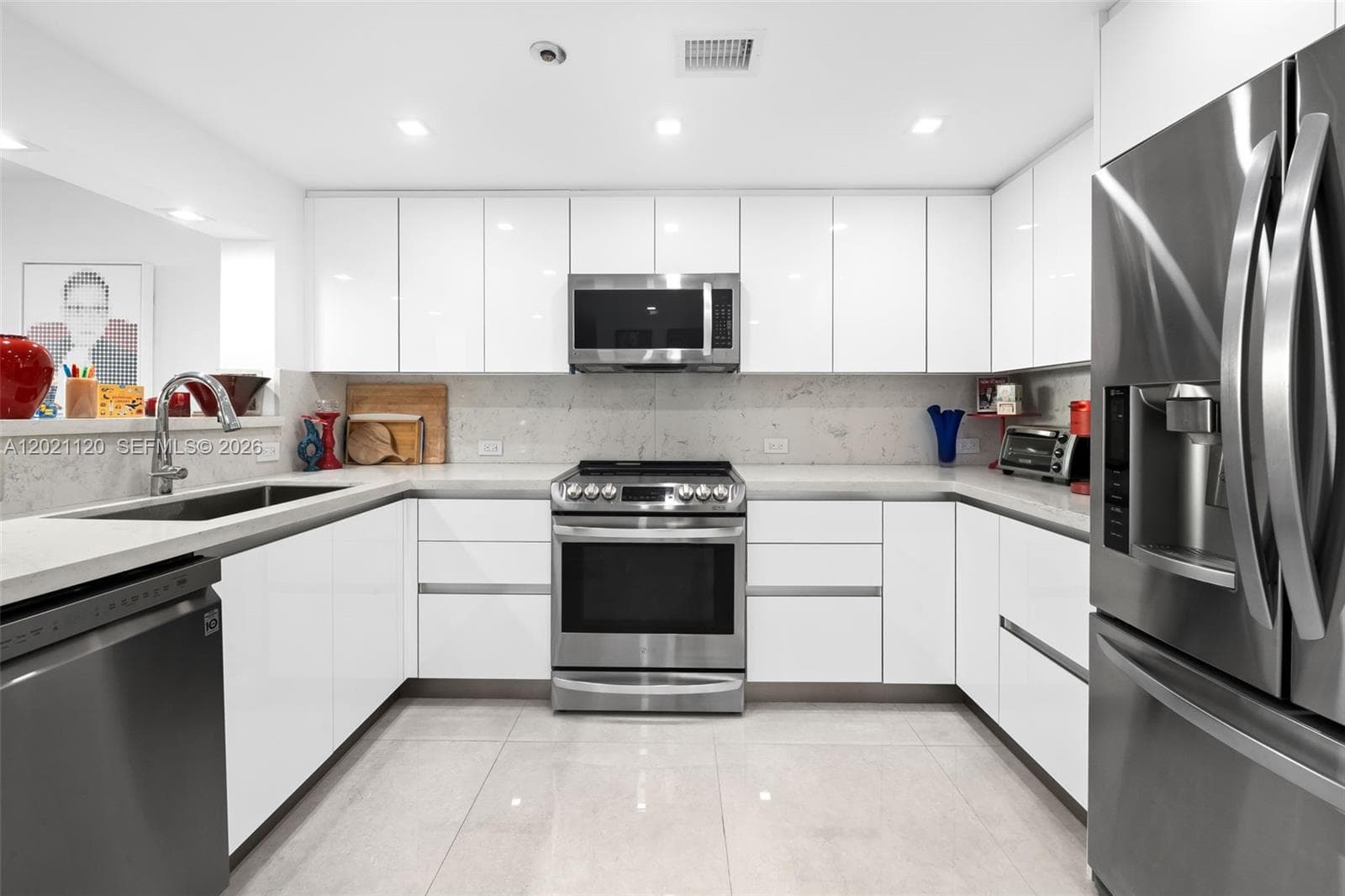 2555 Collins Ave # 1106, Miami Beach FL 33140 — 4