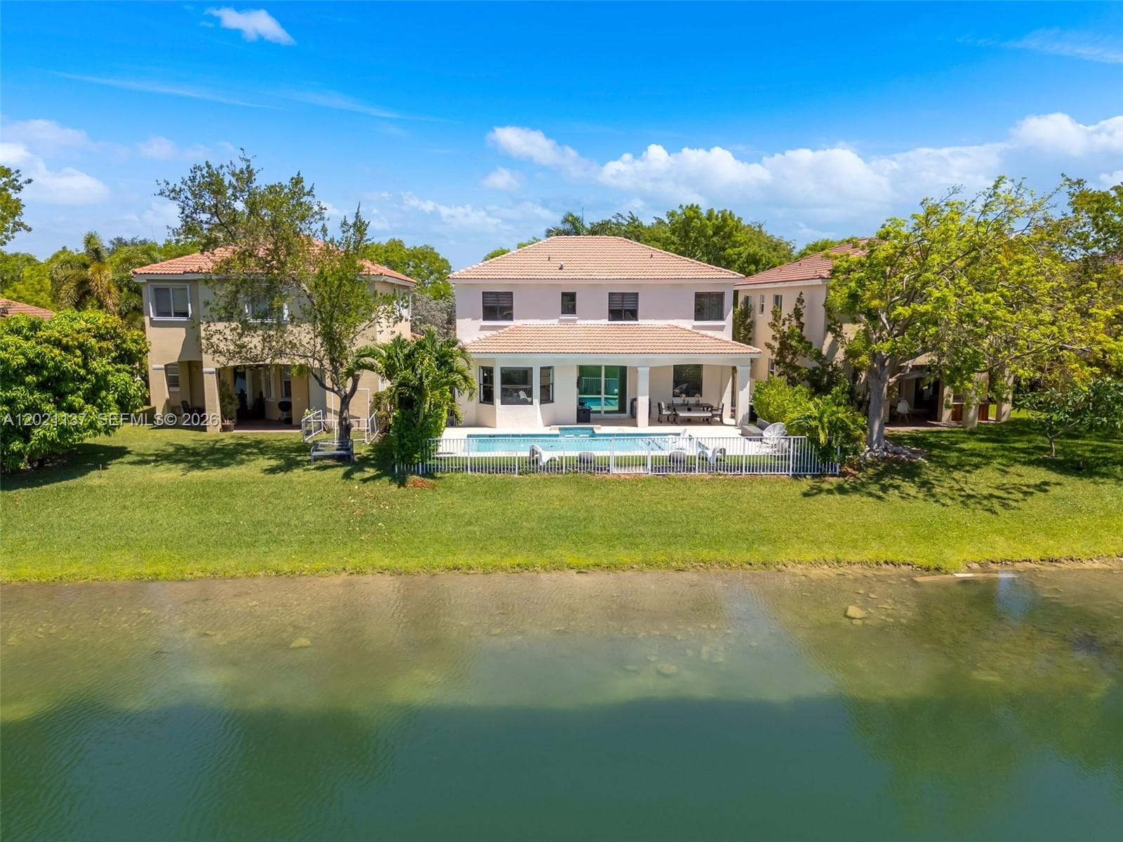 9024 SW 206th St, Cutler Bay FL 33189 — 39