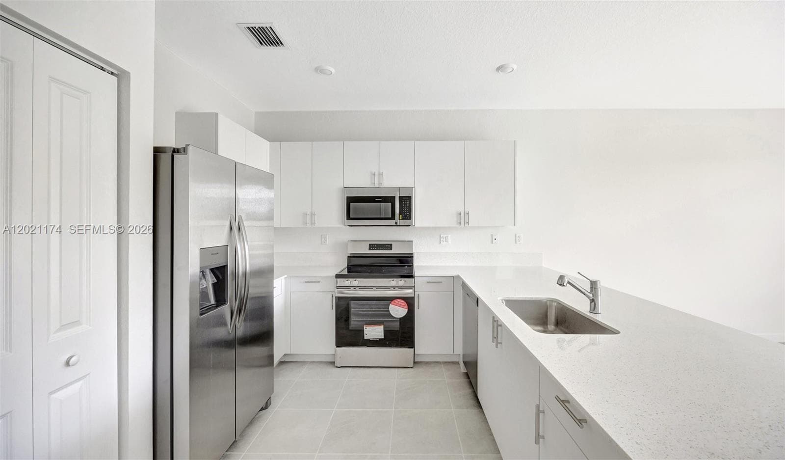 Lennar Cedar Pointe, Homestead, FL — 7