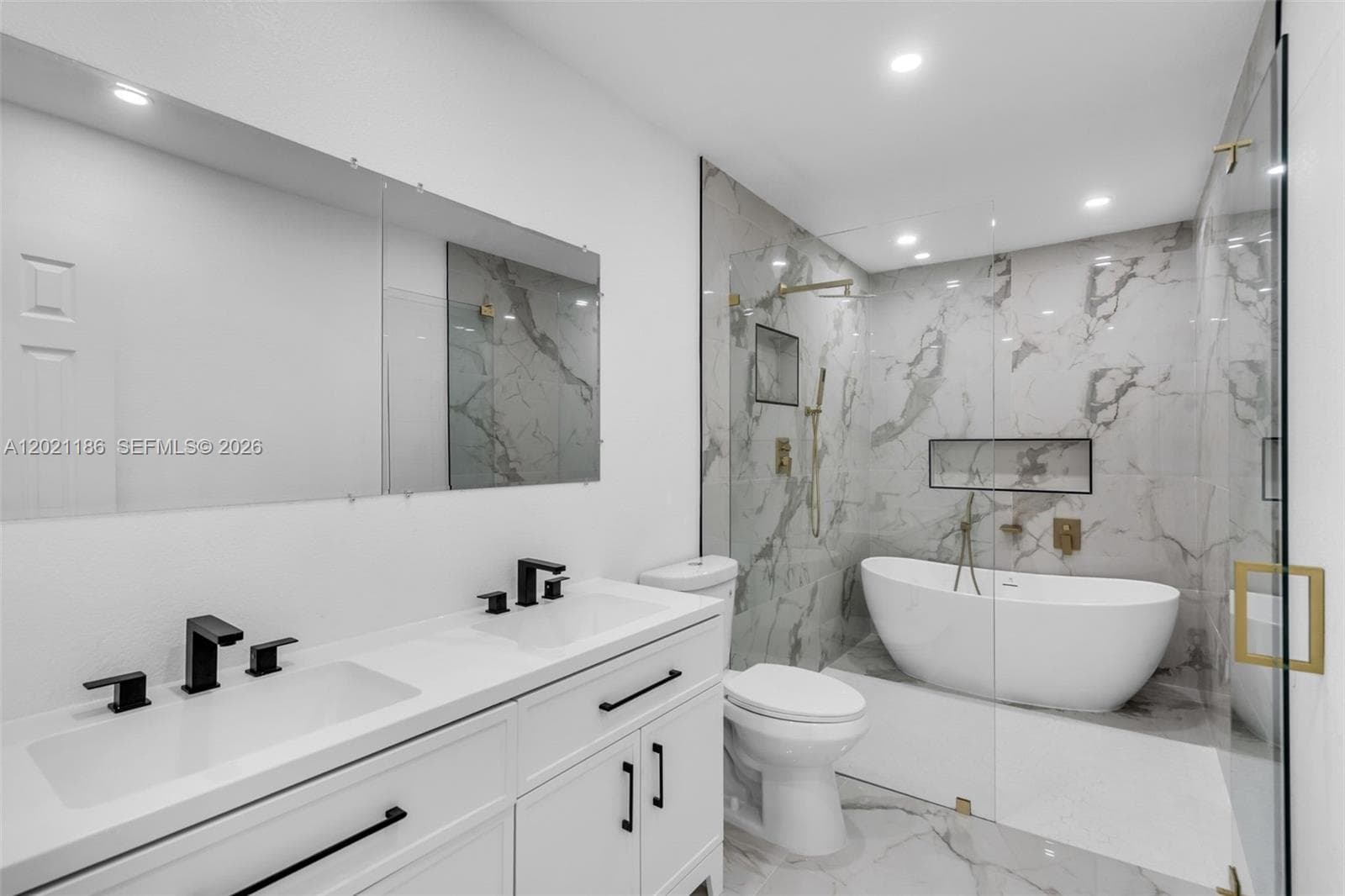 8841 NW 14th Ave, Miami FL 33147 — 17