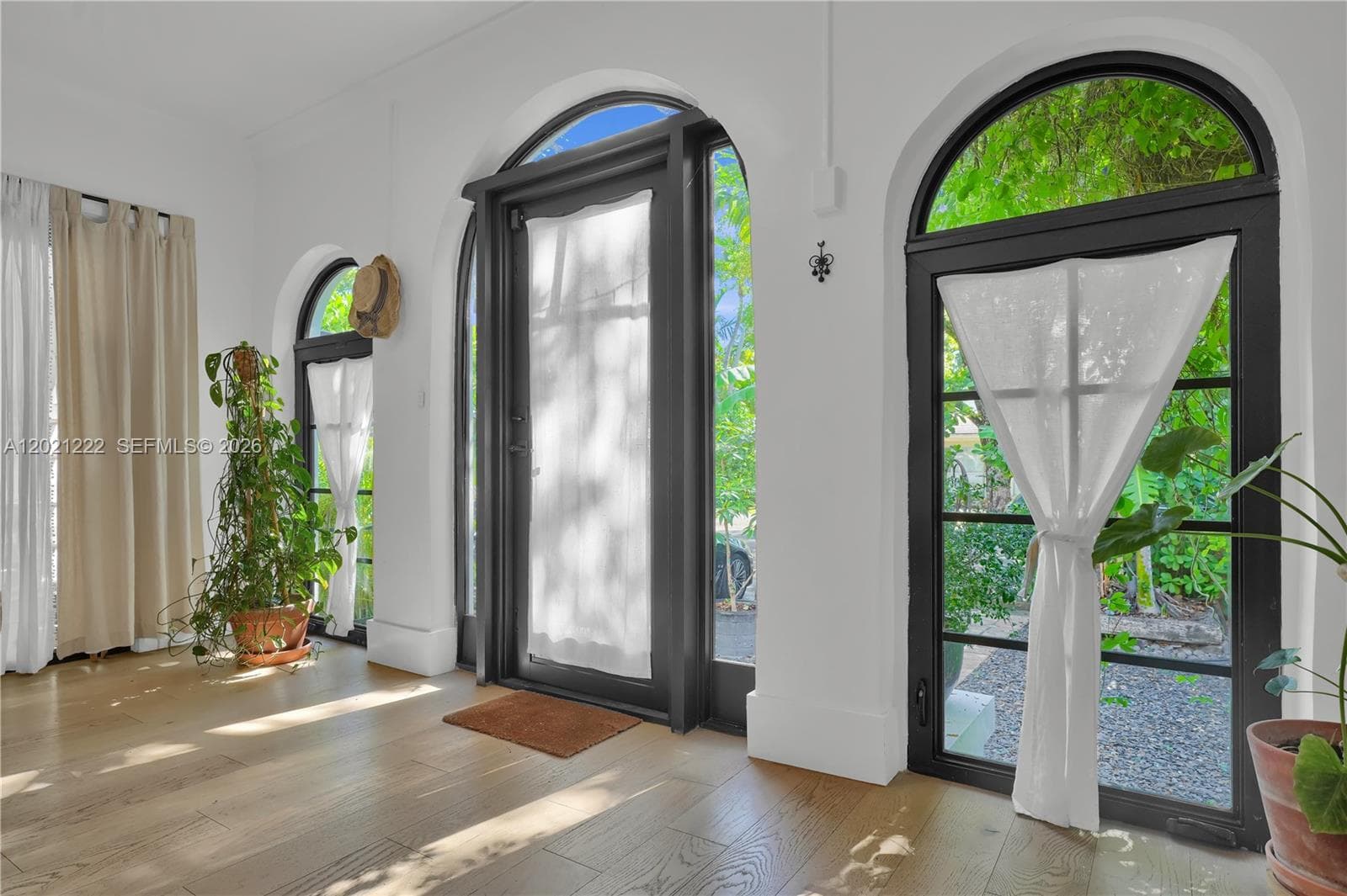 1214 Capri St, Coral Gables FL 33134 — 7