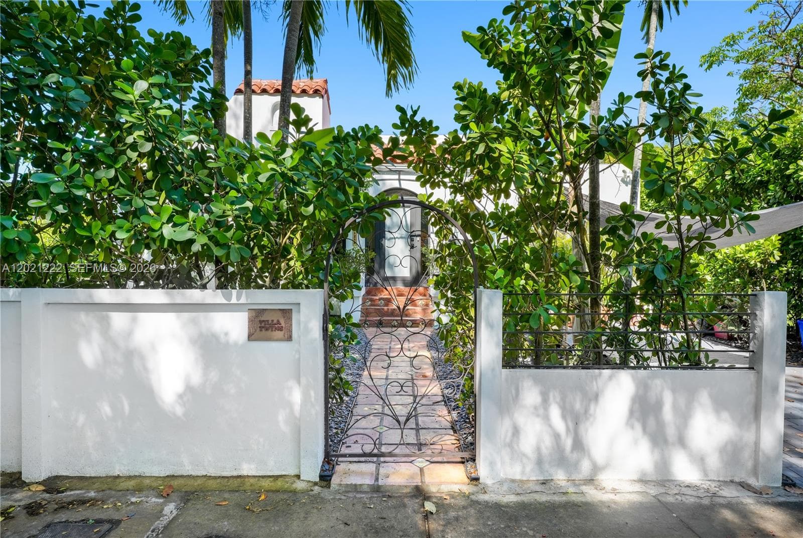 1214 Capri St, Coral Gables FL 33134 — 3