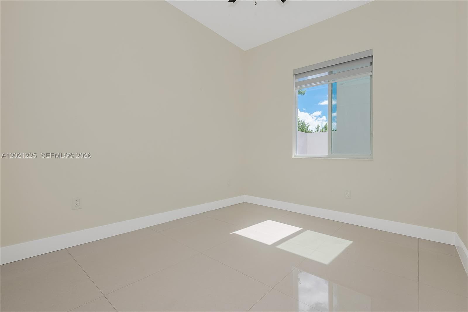 6681 NW 104th Ave, Doral FL 33178 — 28