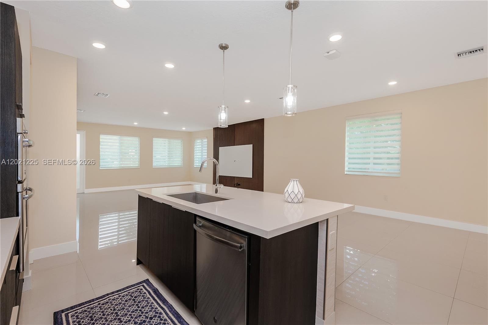 6681 NW 104th Ave, Doral FL 33178 — 18