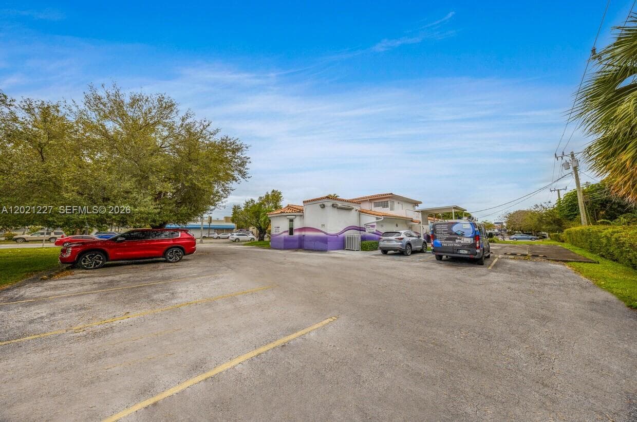49 W 49TH St, Miami Beach FL 33012 — 6