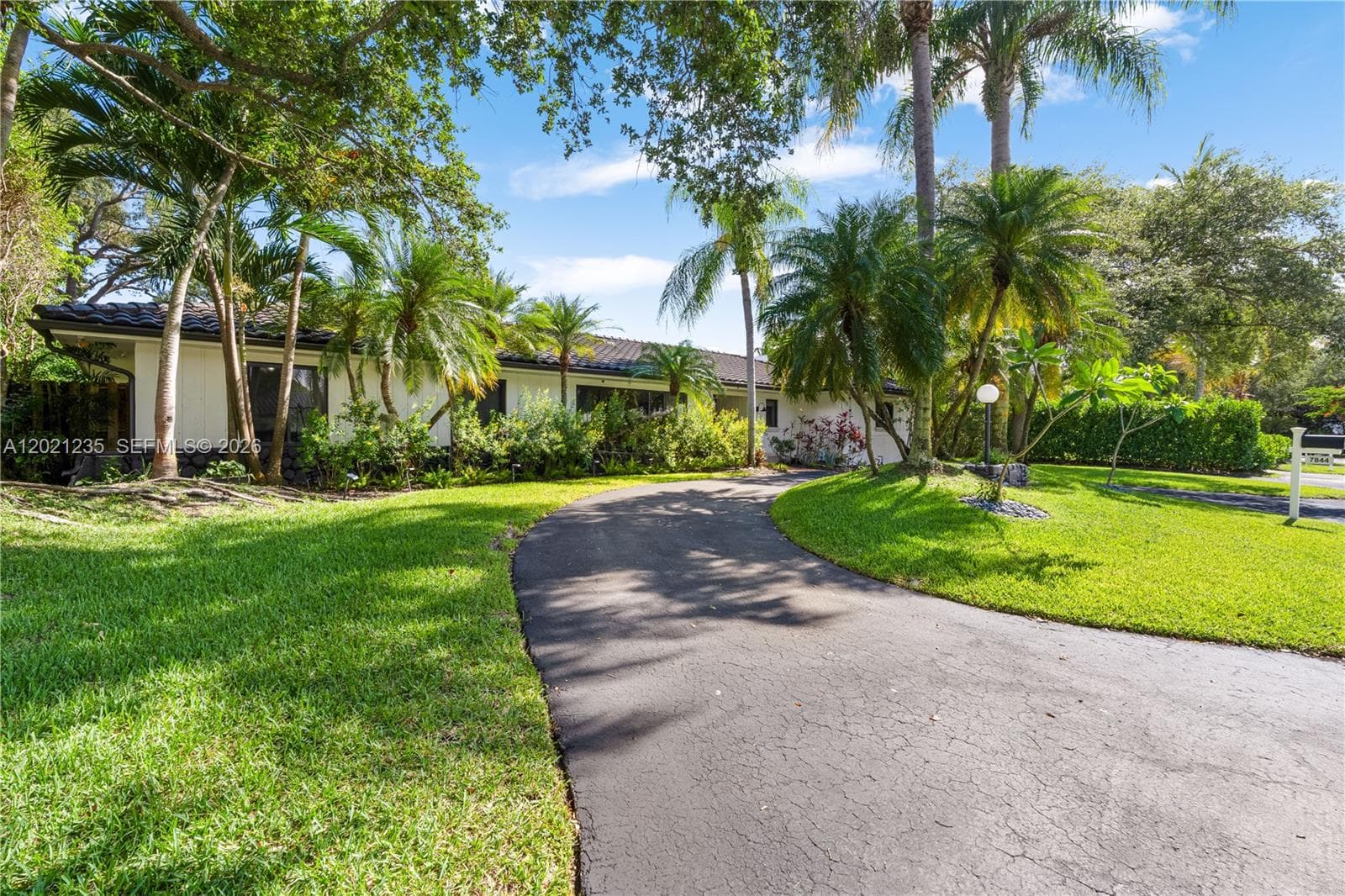 7844 SW 179th Ter, Palmetto Bay FL 33157 — 3