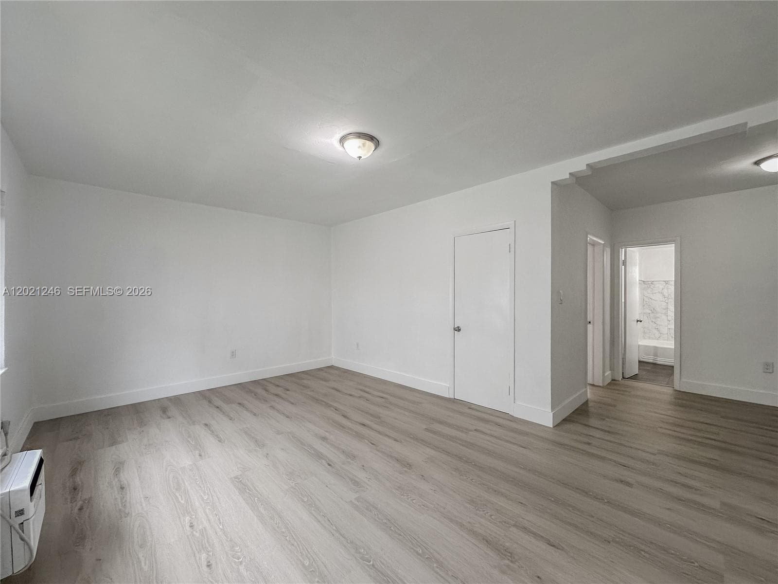 955 Bay Dr # 2, Miami Beach FL 33141 — 9