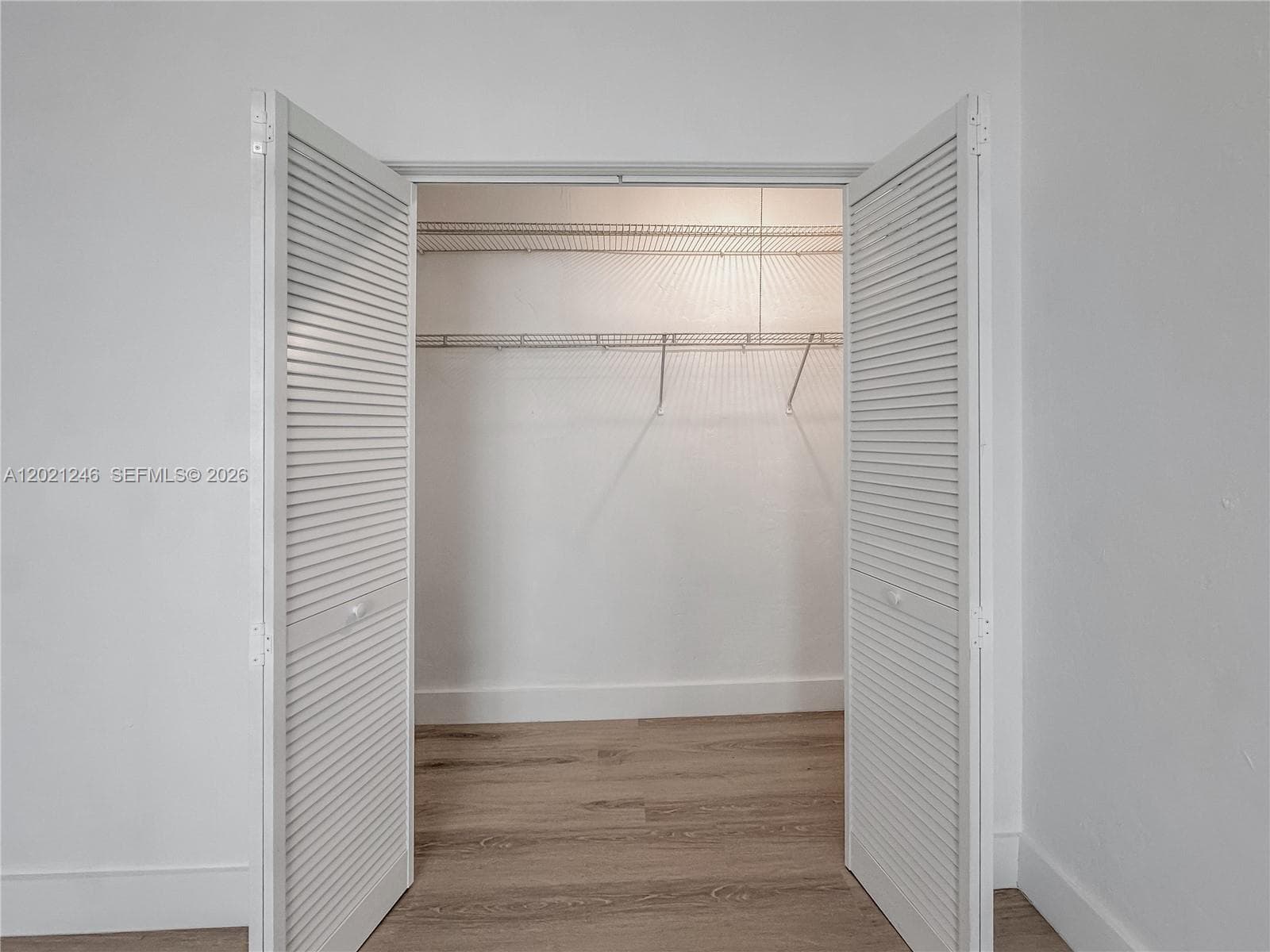 955 Bay Dr # 2, Miami Beach FL 33141 — 18