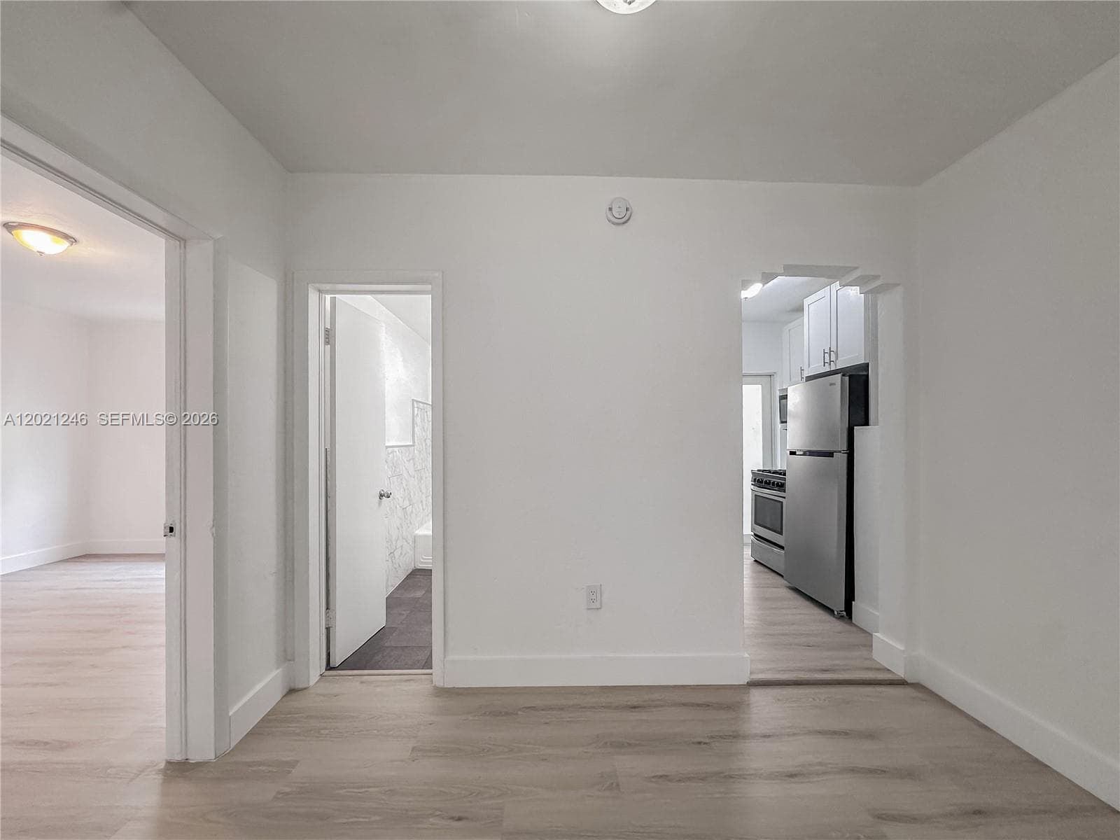 955 Bay Dr # 2, Miami Beach FL 33141 — 19