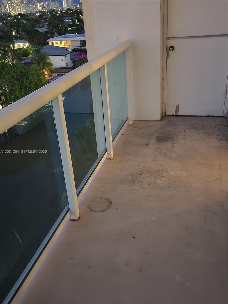 2841 NE 163rd St # 815, North Miami Beach FL 33160 — 3