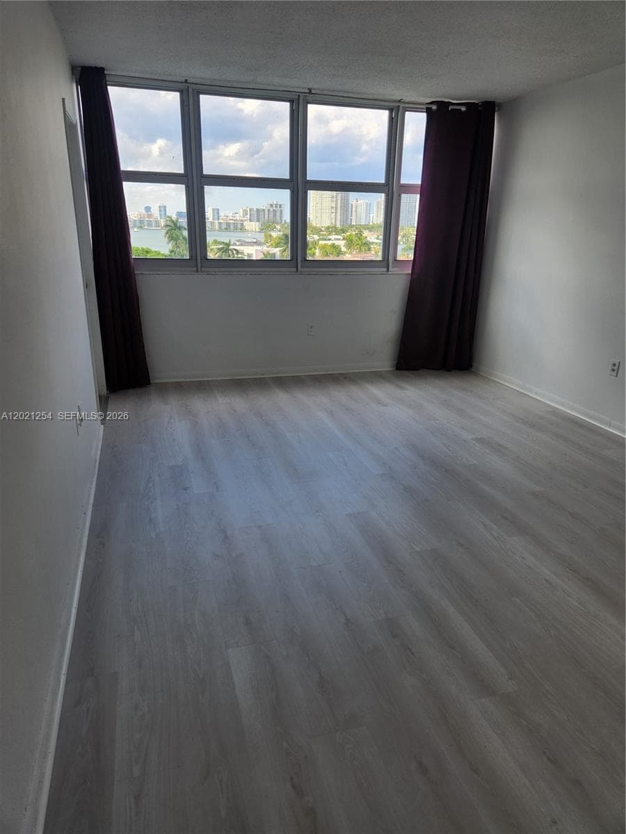 2841 NE 163rd St # 815, North Miami Beach FL 33160 — 9