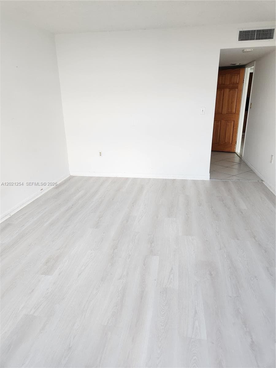 2841 NE 163rd St # 815, North Miami Beach FL 33160 — 10