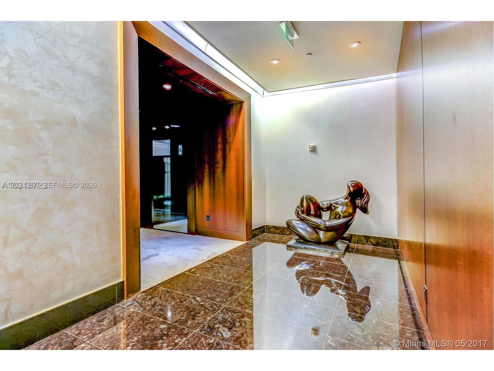 200 Biscayne Boulevard Way # 3404, Miami FL 33131 — 23