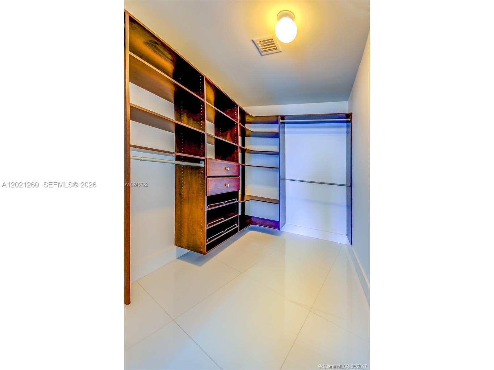 200 Biscayne Boulevard Way # 3404, Miami FL 33131 — 13