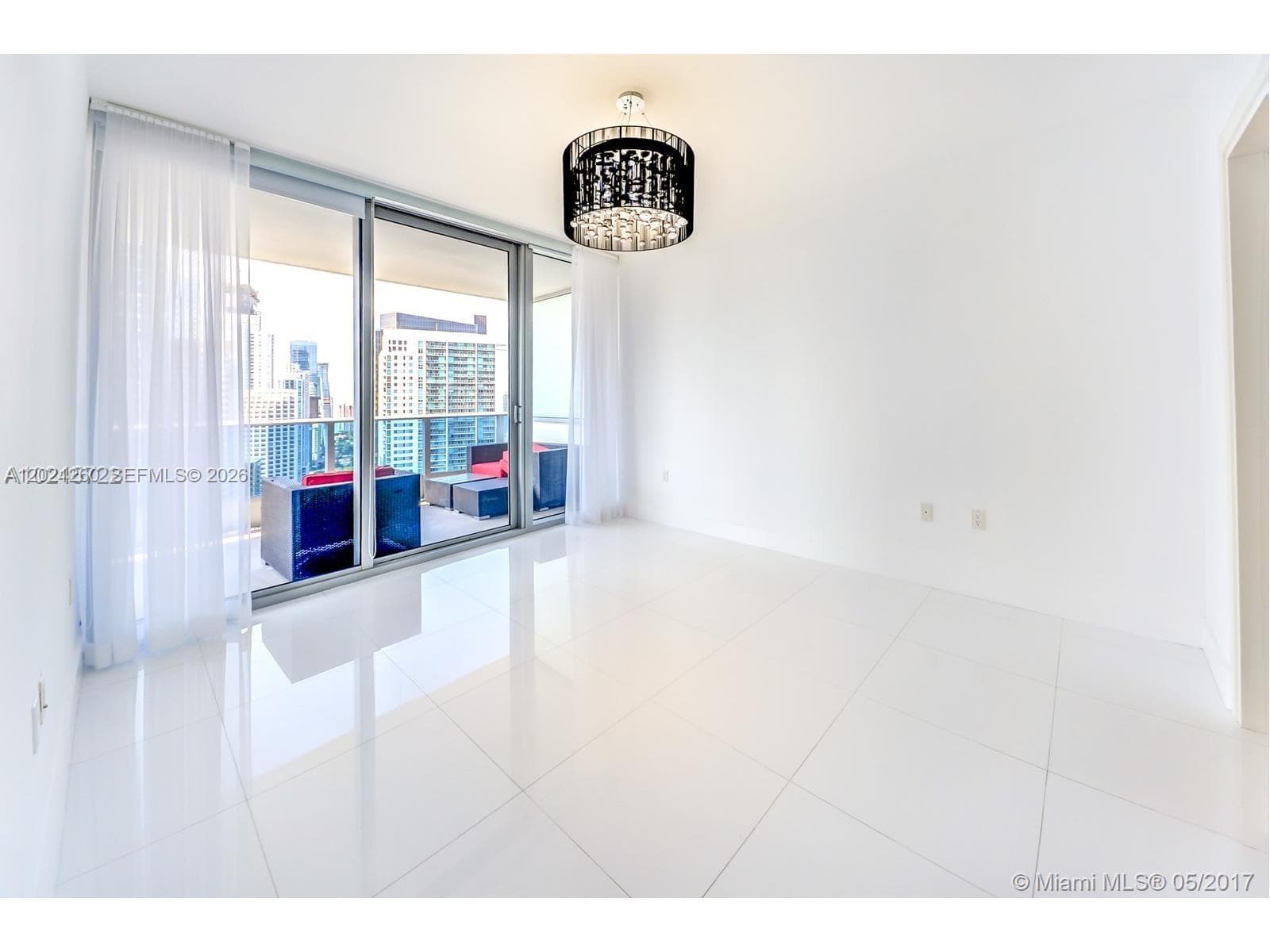 200 Biscayne Boulevard Way # 3404, Miami FL 33131 — 3