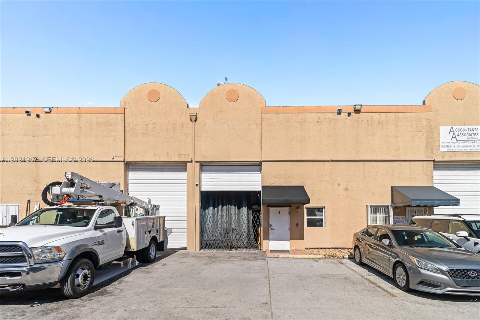 1745 W 37th St # 5, Hialeah FL 33012 — 3