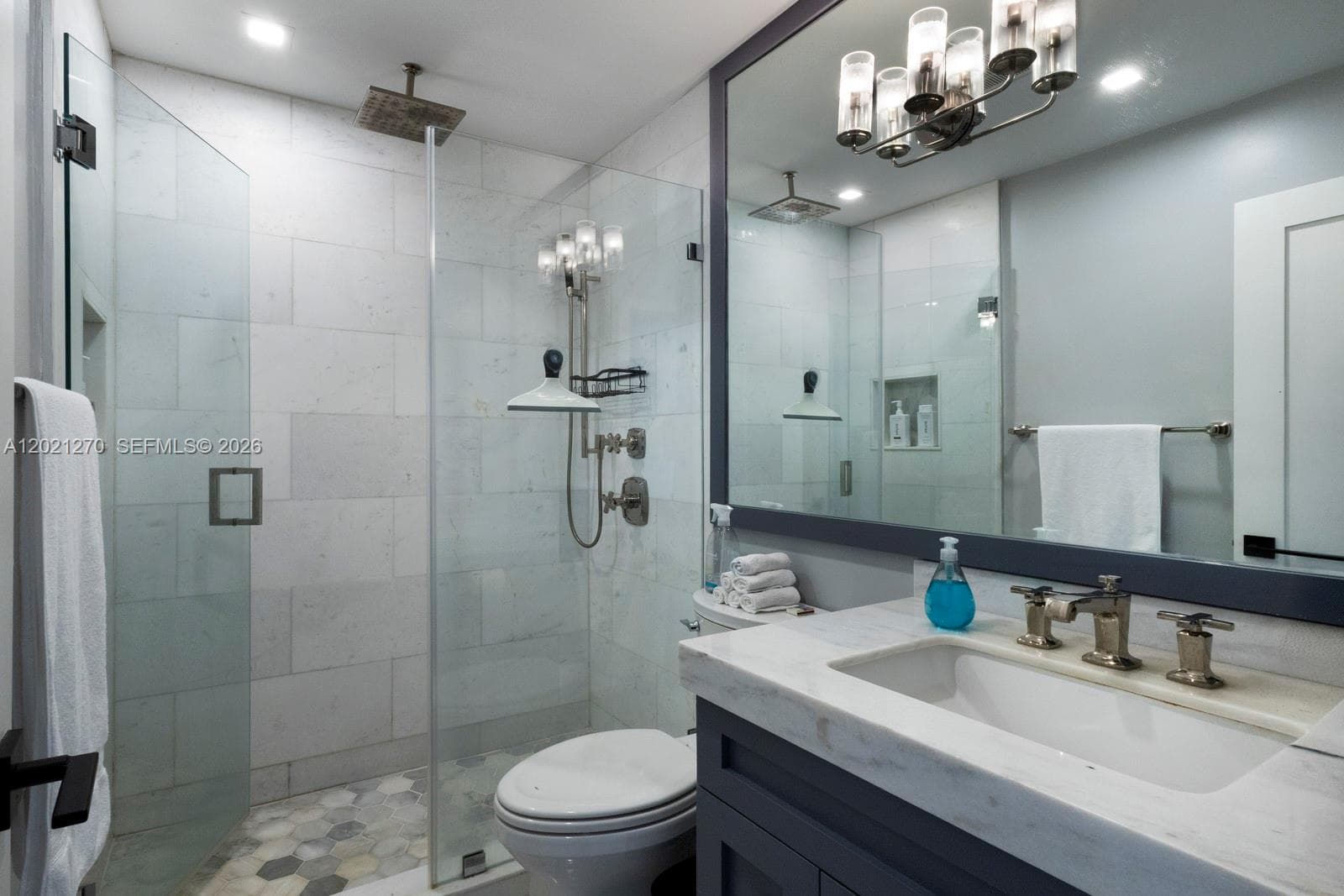 6815 Edgewater Dr # 307, Coral Gables FL 33133 — 17