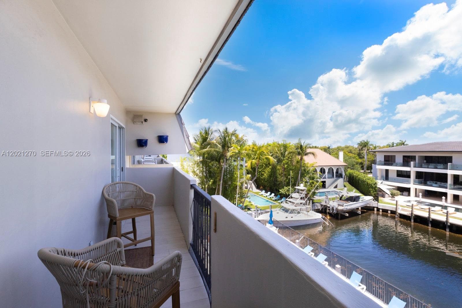 6815 Edgewater Dr # 307, Coral Gables FL 33133 — 5