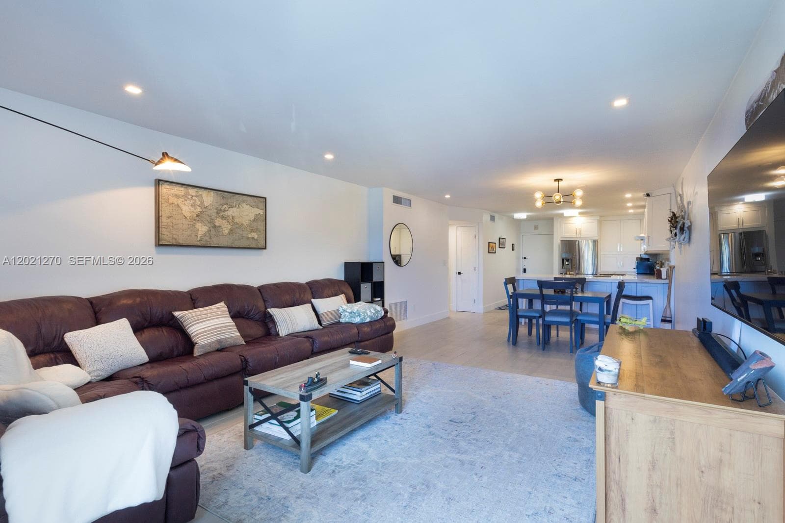 6815 Edgewater Dr # 307, Coral Gables FL 33133 — 11