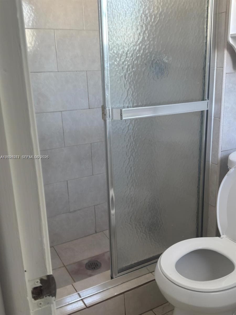 2801 NW 183rd St, Miami Gardens FL 33056 — 16