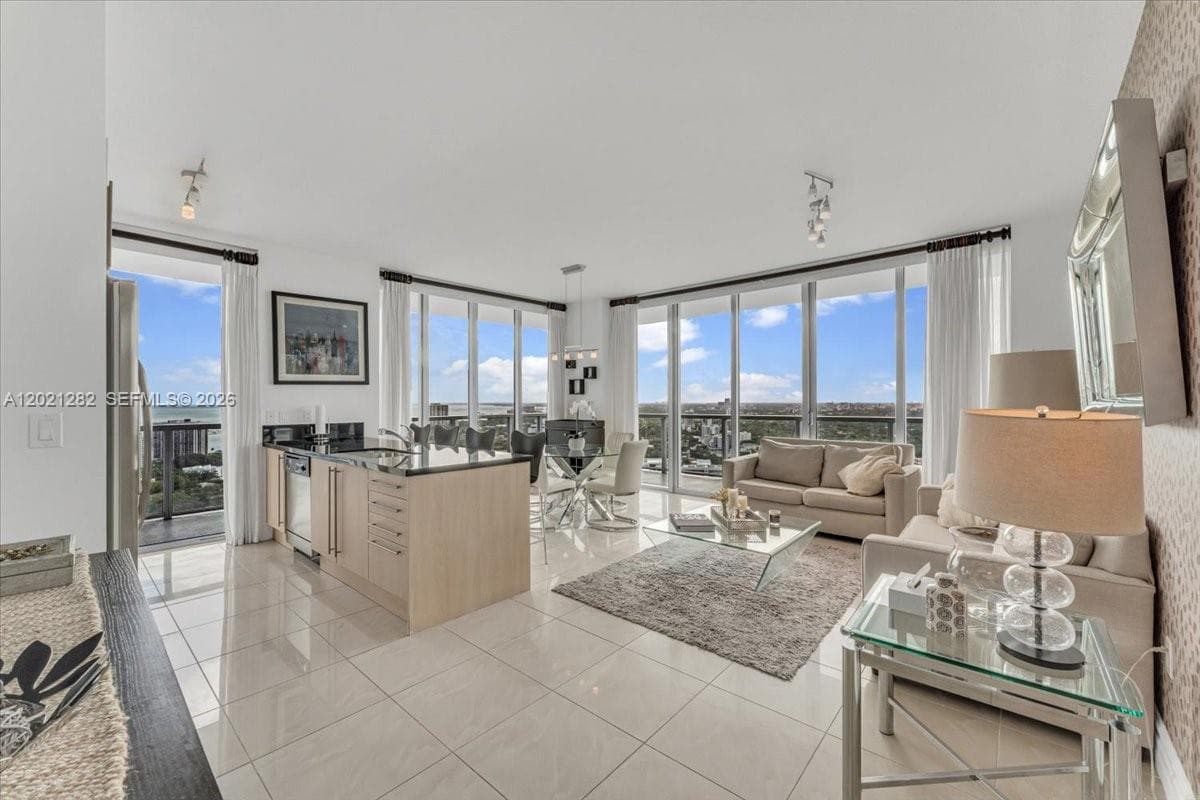79 SW 12th St, Miami FL 33130 — 7