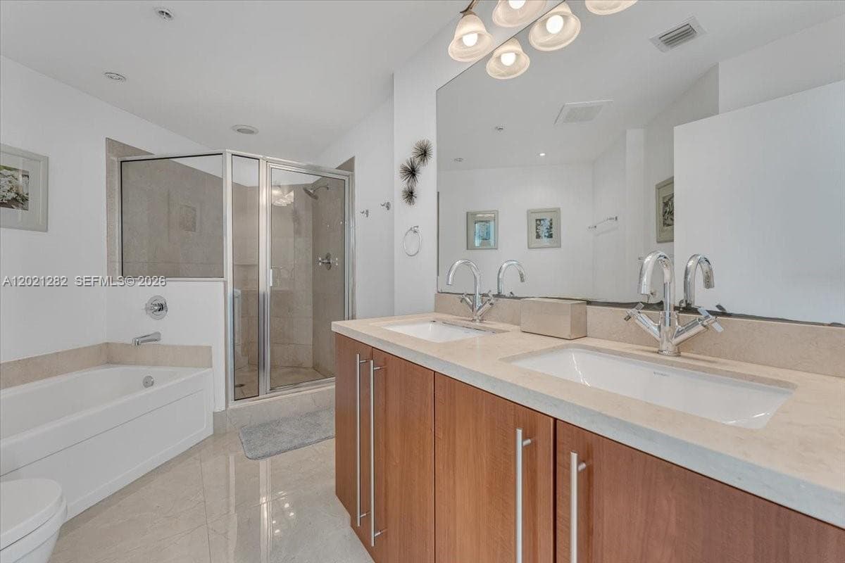 79 SW 12th St, Miami FL 33130 — 9