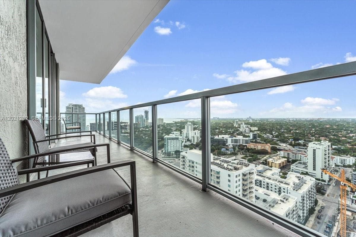 79 SW 12th St, Miami FL 33130 — 15