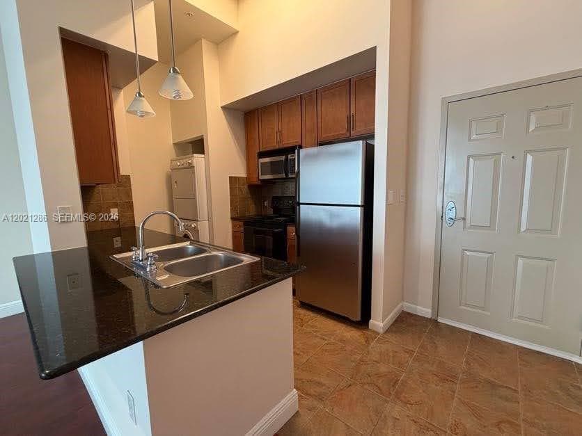 2000 N Bayshore Dr # 126, Miami FL 33137 — 2