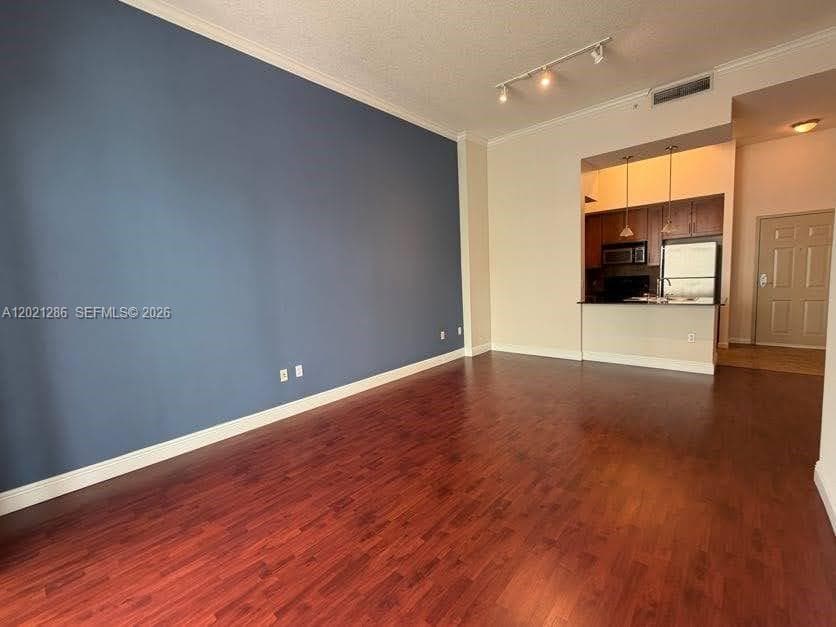 2000 N Bayshore Dr # 126, Miami FL 33137 — 5