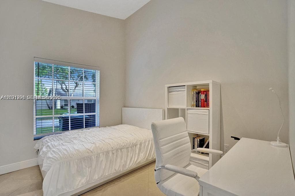 2001 NE 214th St # 2001, Miami FL 33179 — 16