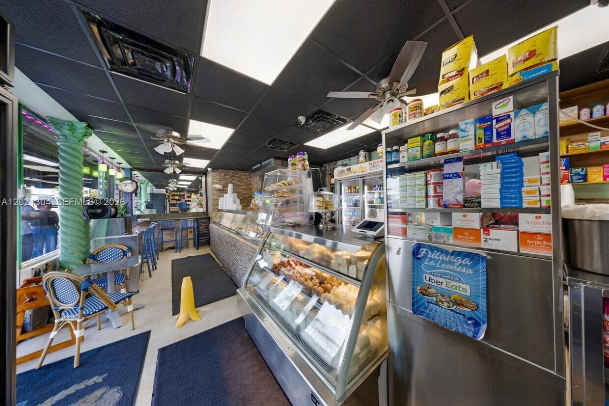 1190 W Flagler St, Miami FL 33130 — 23