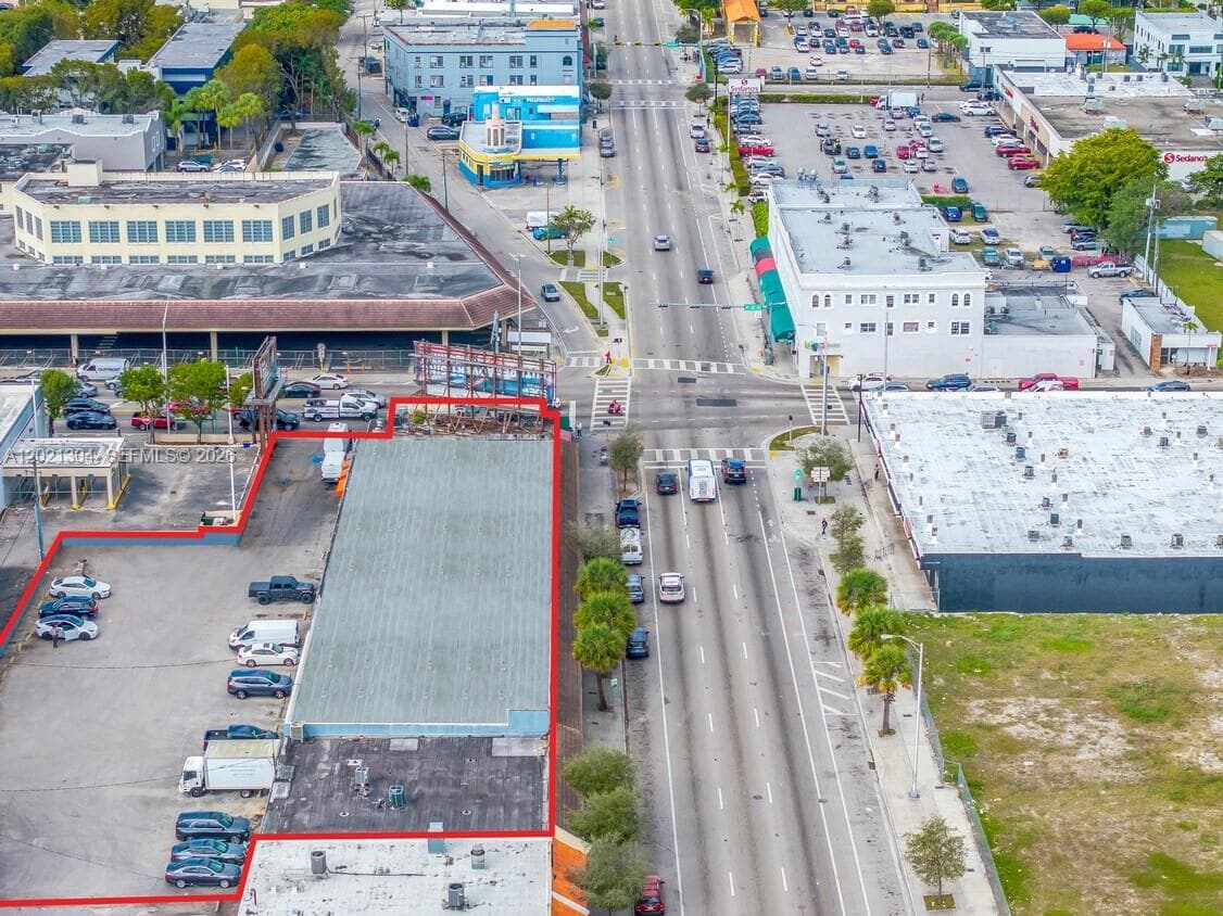1190 W Flagler St, Miami FL 33130 — 12