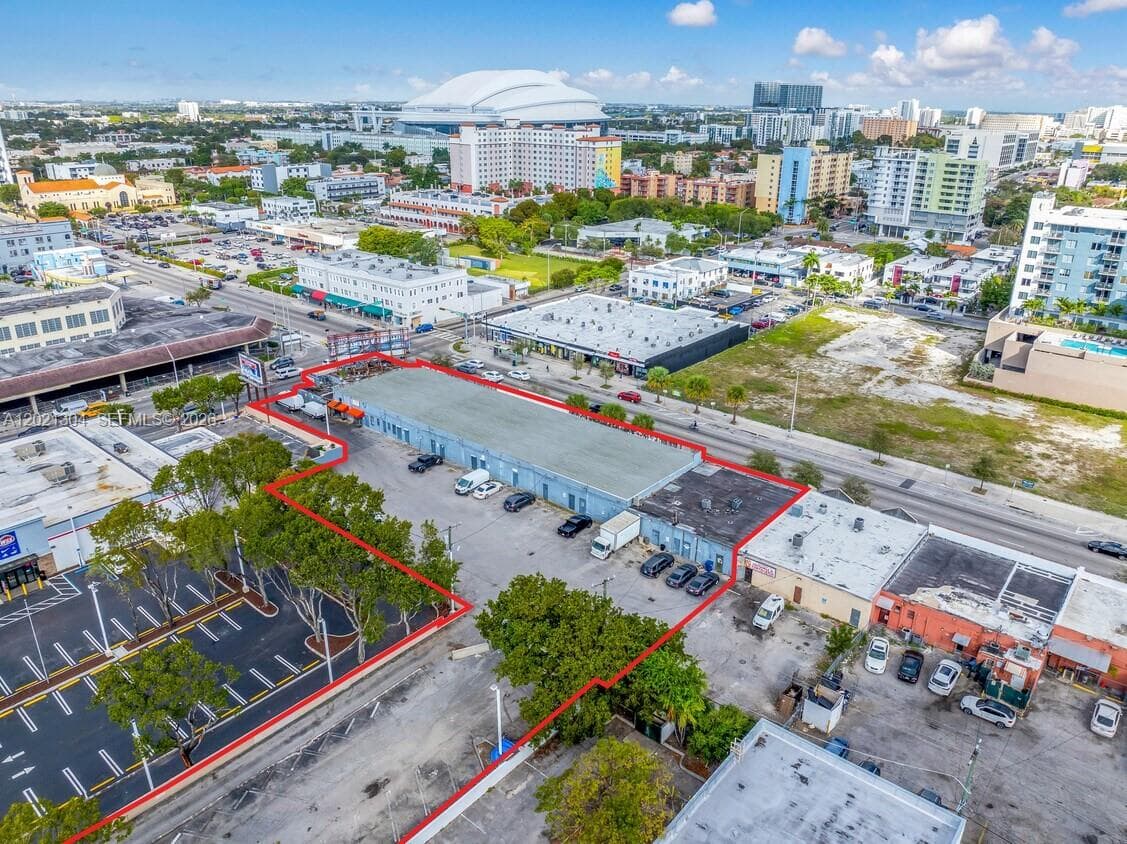 1190 W Flagler St, Miami FL 33130 — 10