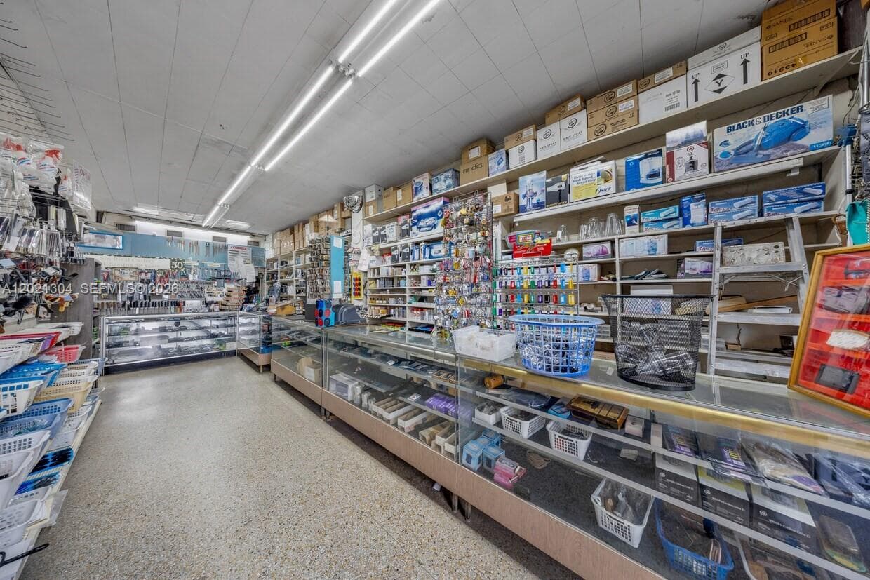 1190 W Flagler St, Miami FL 33130 — 18