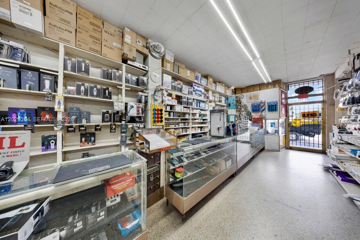1190 W Flagler St, Miami FL 33130 — 19