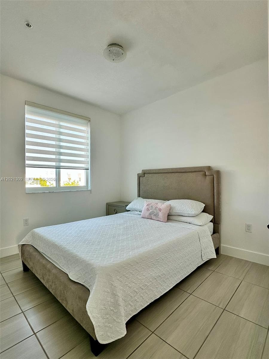 6401 NW 103rd Pl # 301, Doral FL 33178 — 7