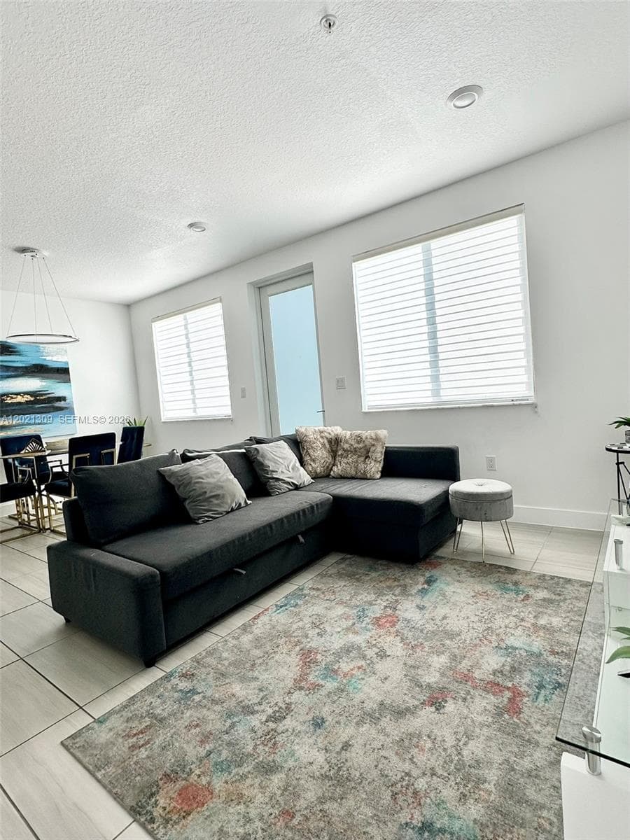 6401 NW 103rd Pl # 301, Doral FL 33178 — 3