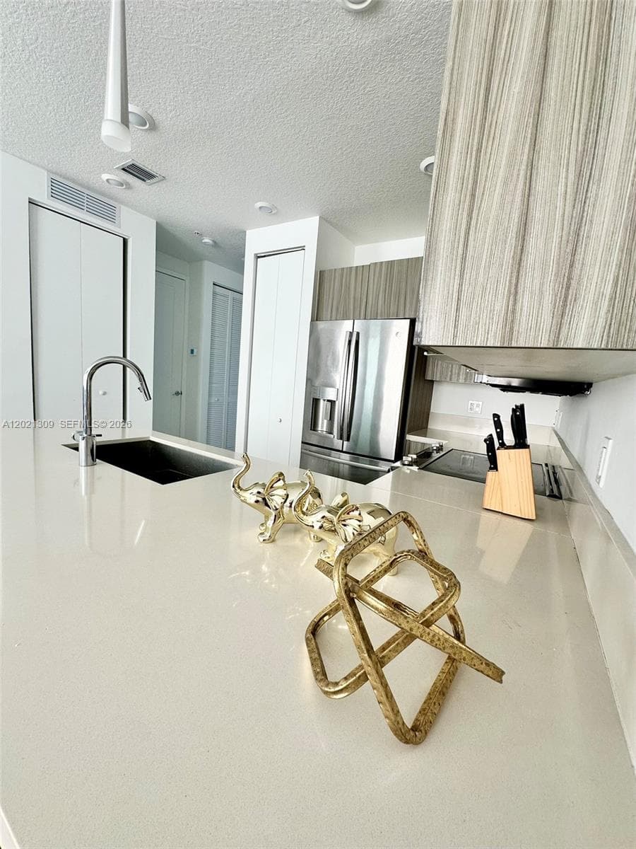 6401 NW 103rd Pl # 301, Doral FL 33178 — 14
