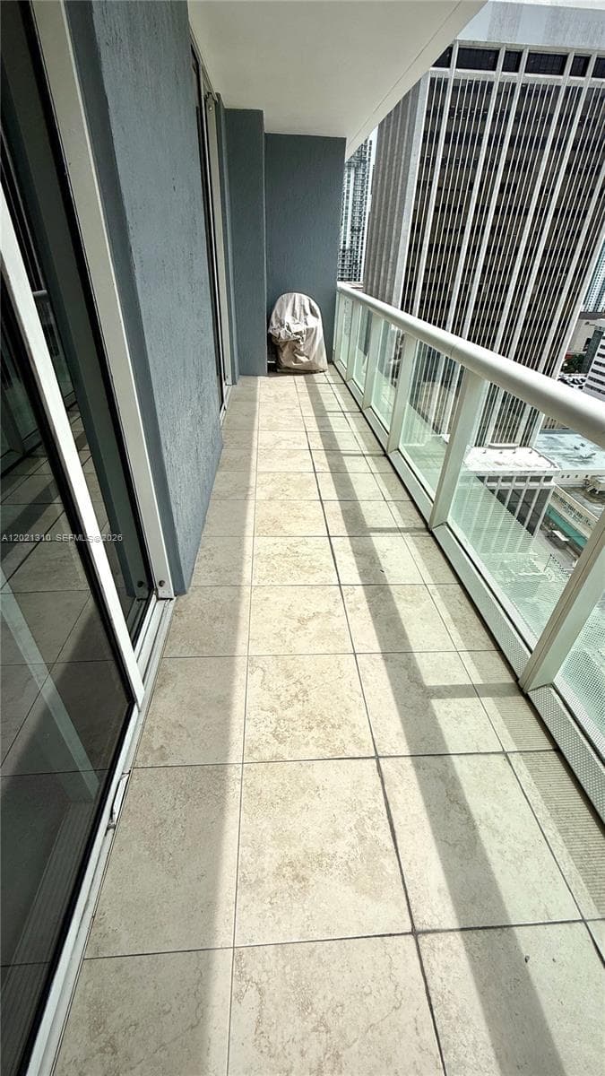 50 Biscayne Blvd # 2501, Miami FL 33132 — 26