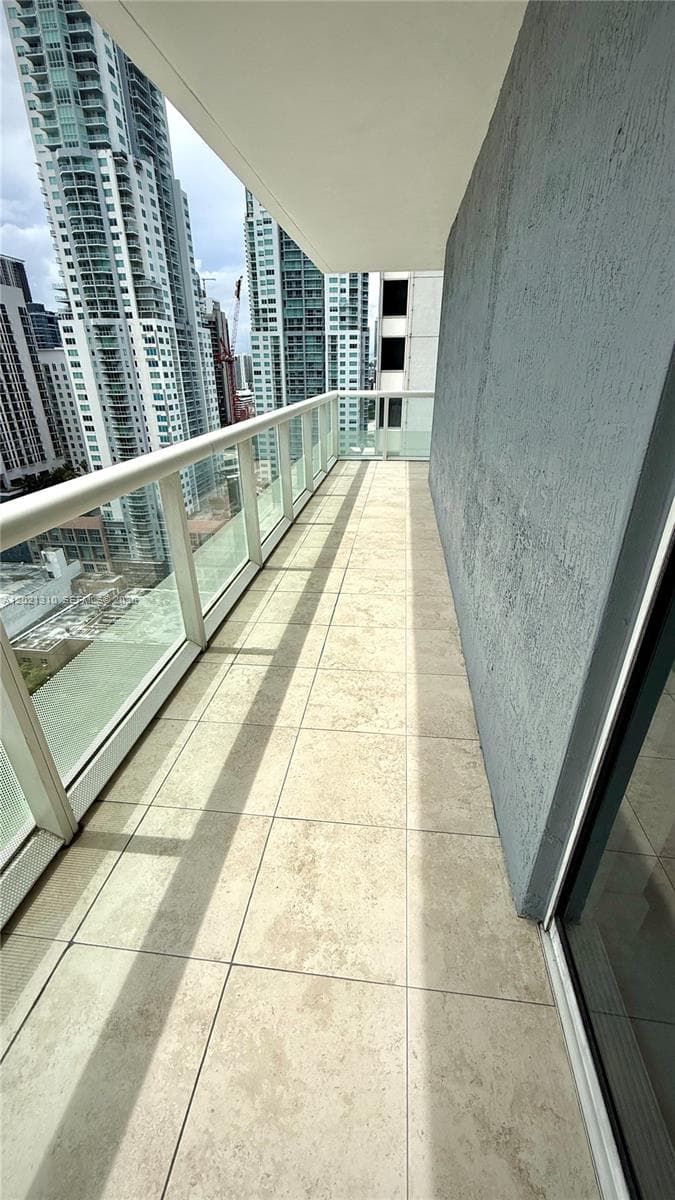 50 Biscayne Blvd # 2501, Miami FL 33132 — 24