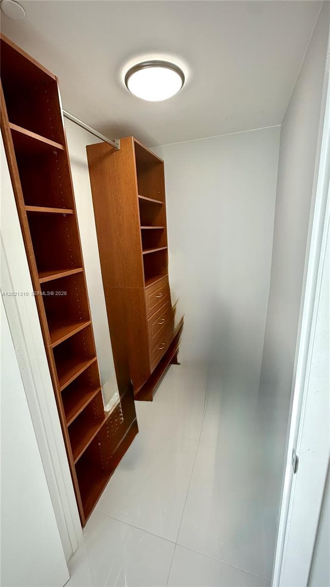50 Biscayne Blvd # 2501, Miami FL 33132 — 21