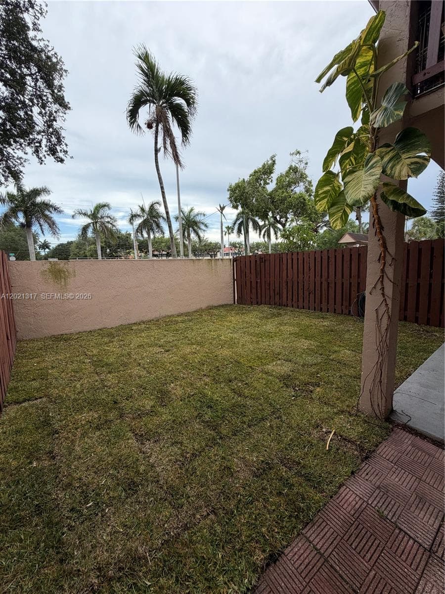 11201 SW 88th St # 102A, Miami FL 33176 — 11
