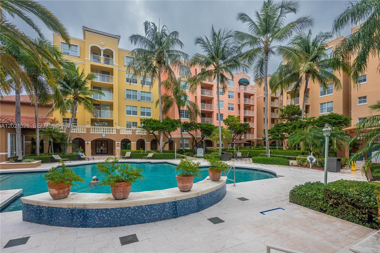 19601 E Country Club Dr # 7102, Aventura FL 33180 — 25