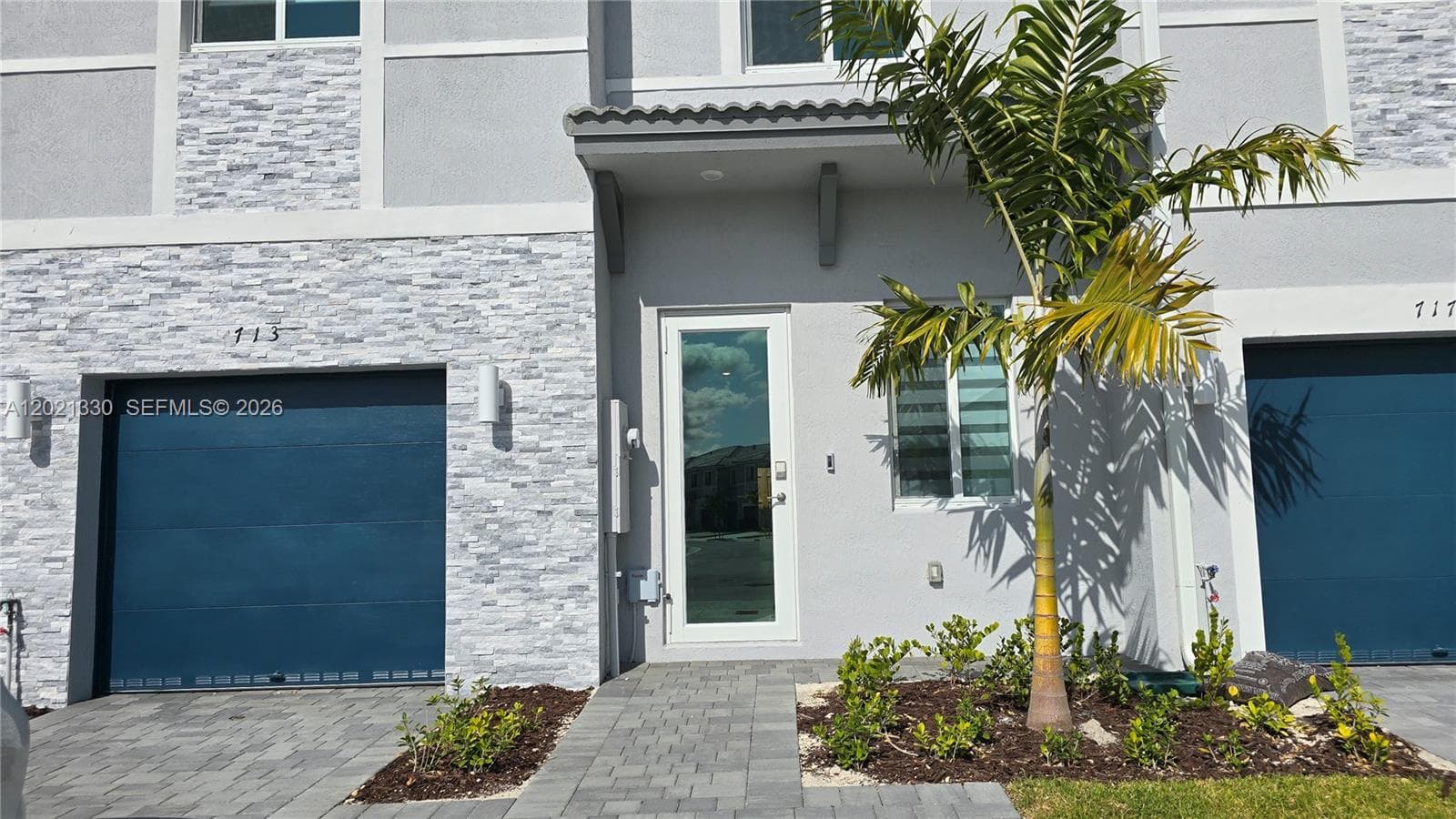 713 SE 13th St Cir, Homestead FL 33034 — 1