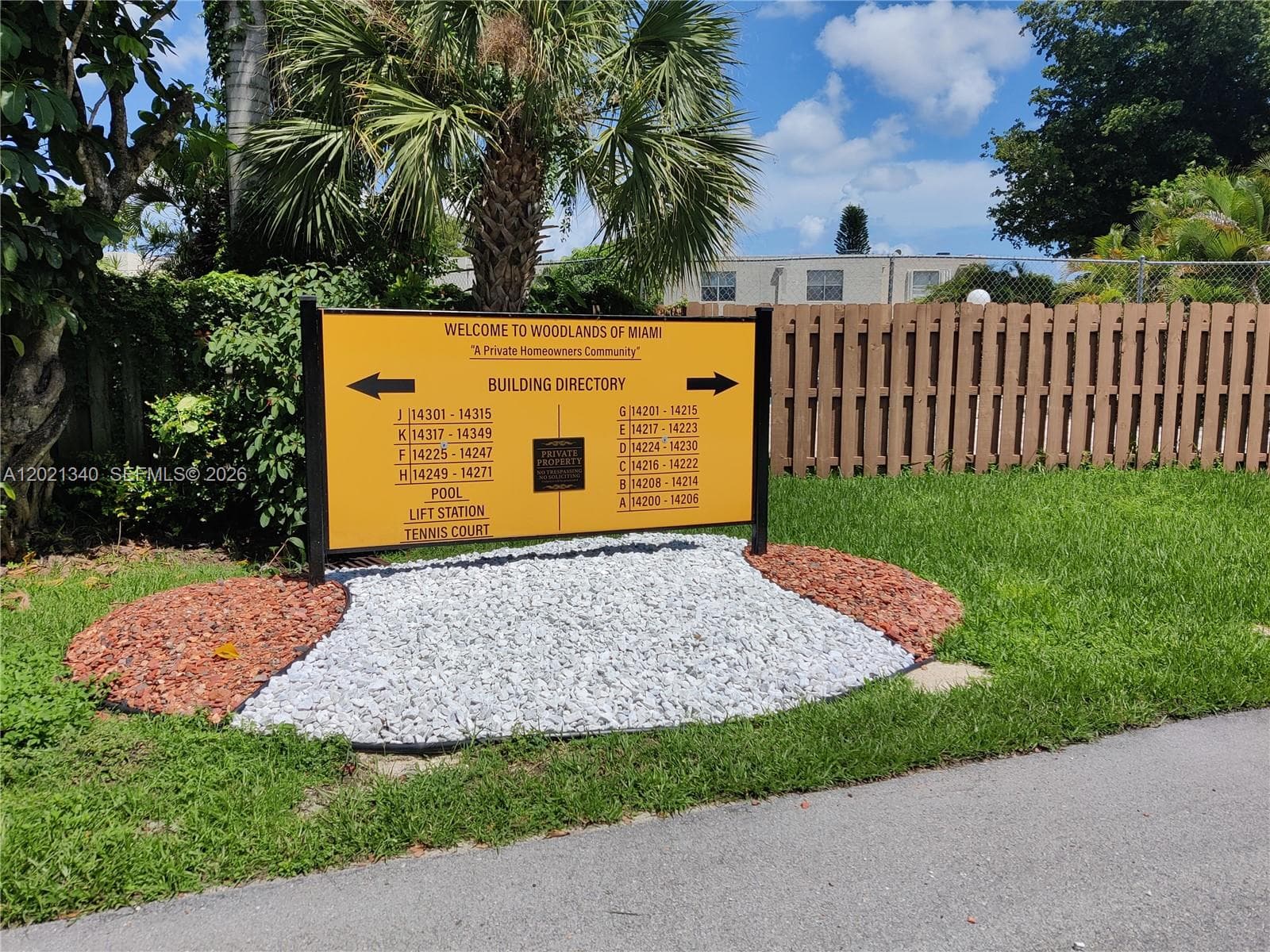 14333 Memorial Hwy # 9K, Miami FL 33161 — 22