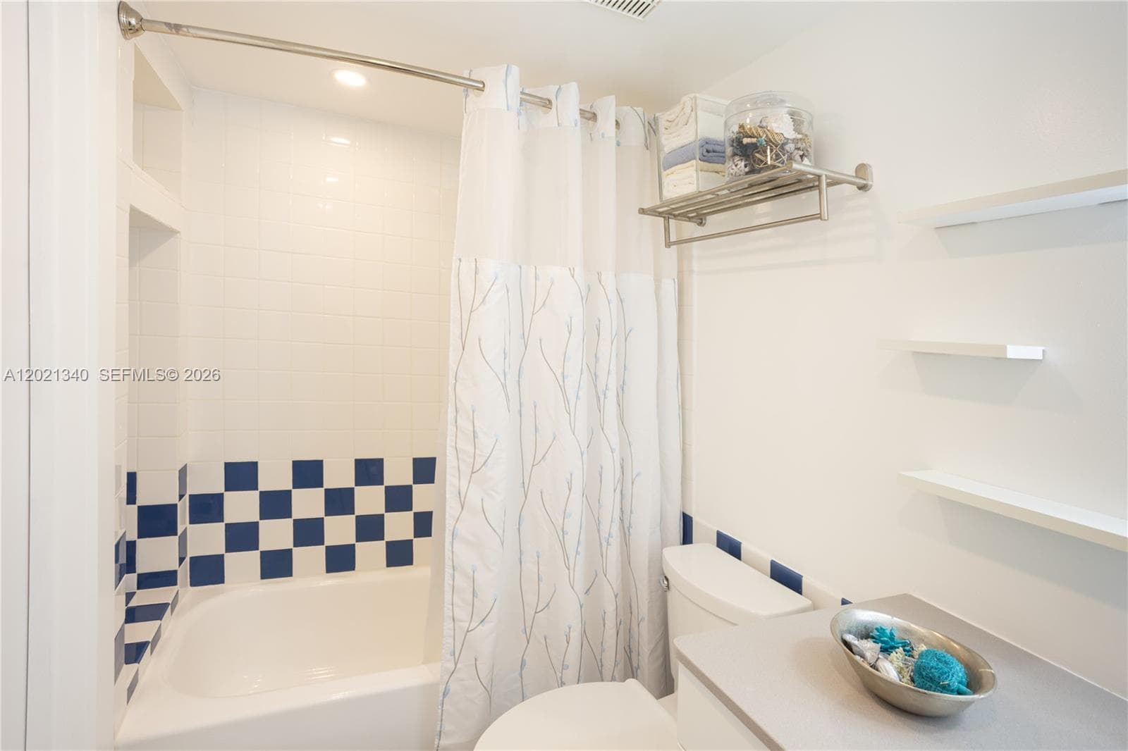 14333 Memorial Hwy # 9K, Miami FL 33161 — 8