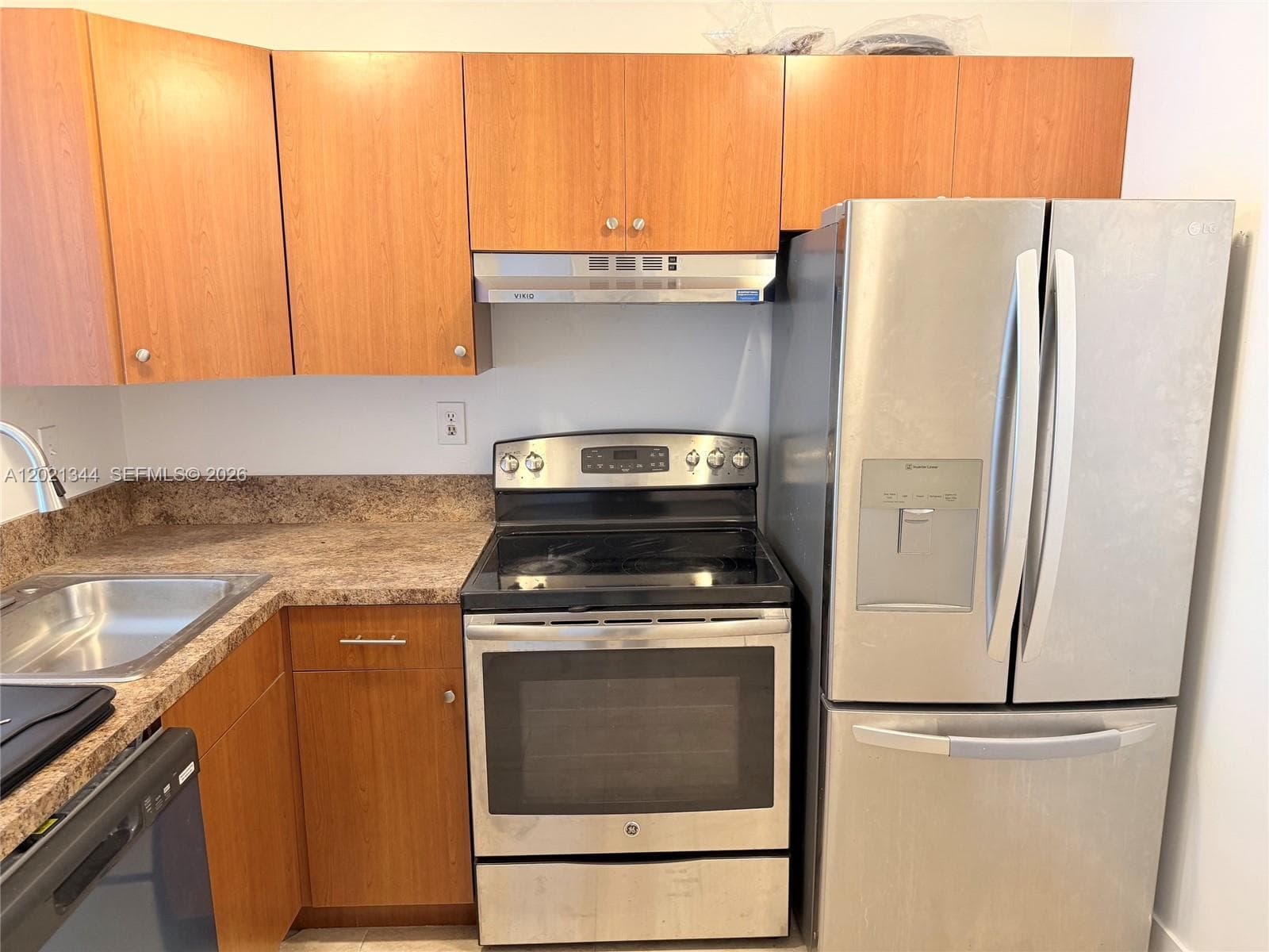 482 NW 165th St Rd # 103, Miami FL 33169 — 2