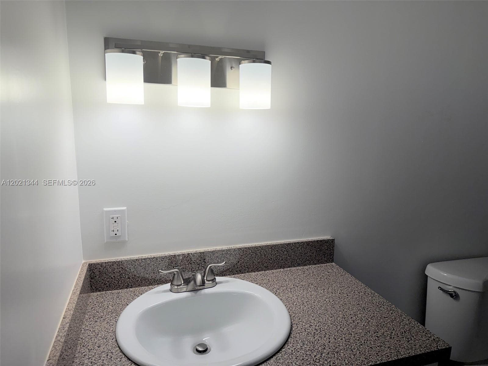 482 NW 165th St Rd # 103, Miami FL 33169 — 12
