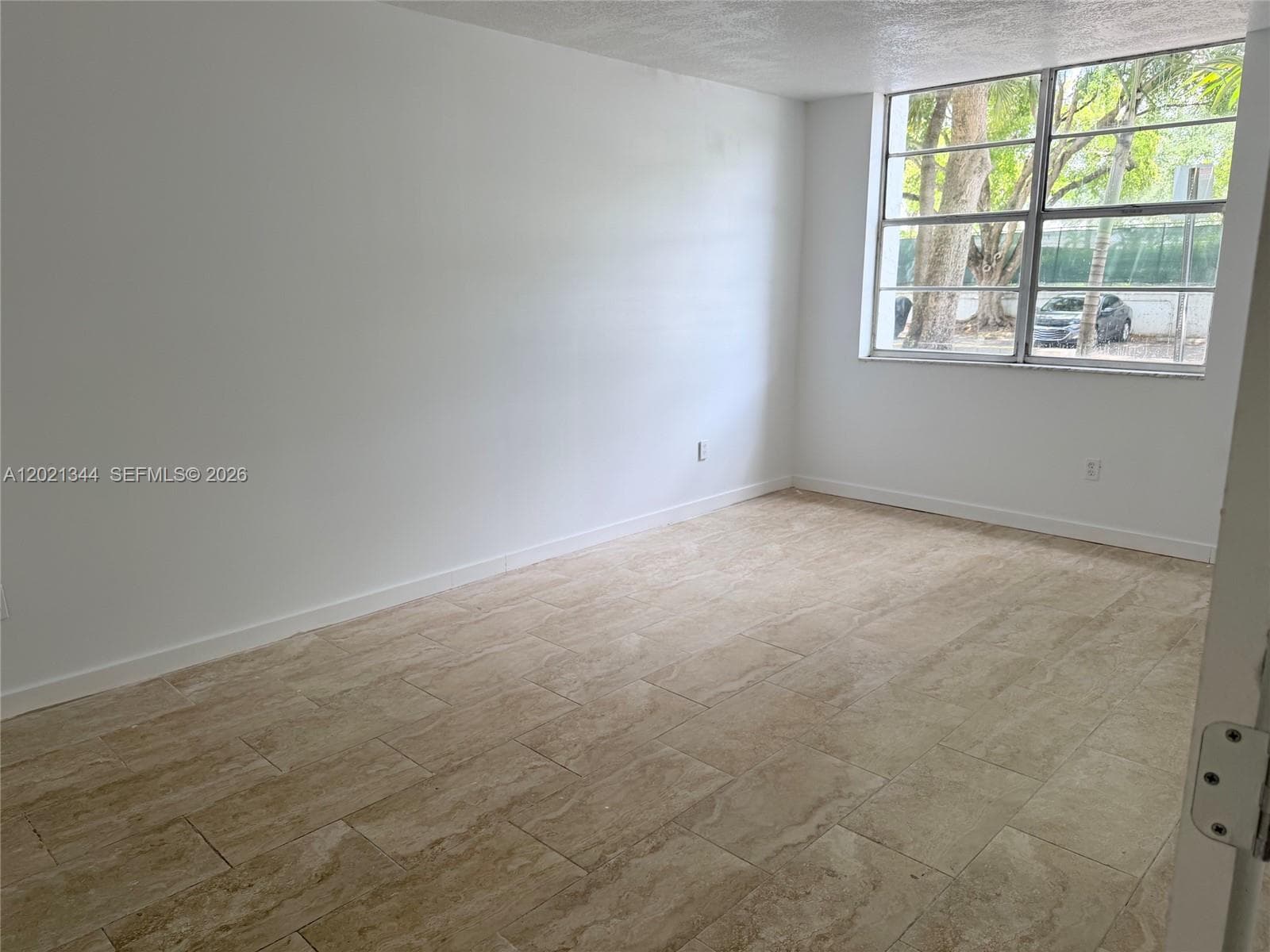 482 NW 165th St Rd # 103, Miami FL 33169 — 5