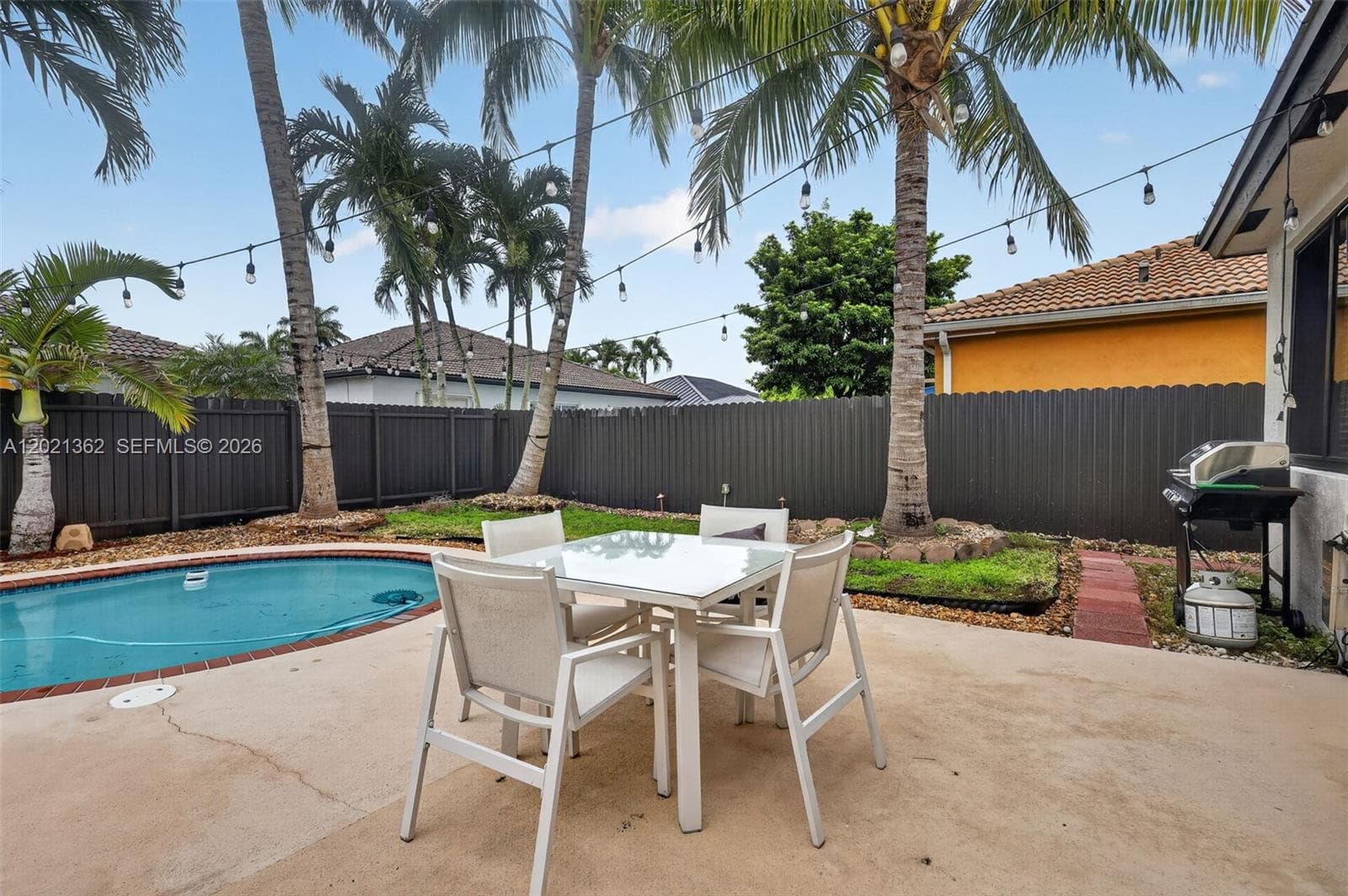 8892 NW 167th St, Miami Lakes FL 33018 — 52
